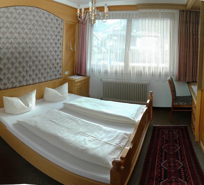 Hotel Garni Jennewein Mayrhofen Cameră foto